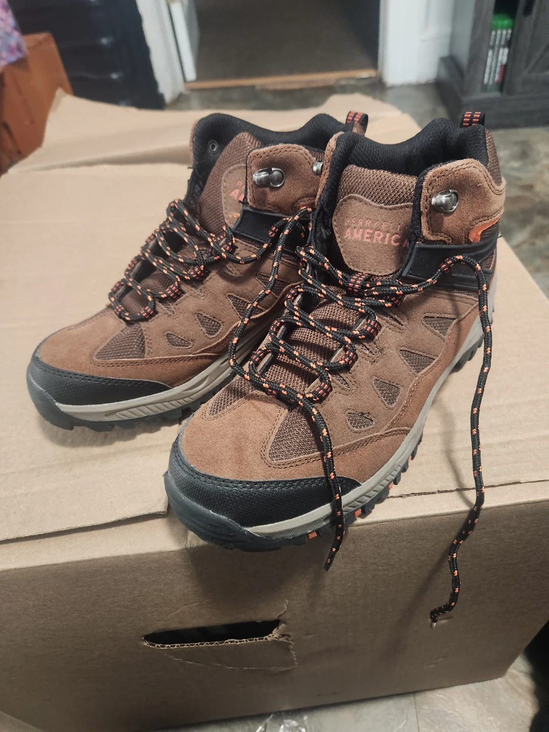 Perry Ellis America Hiking Boots