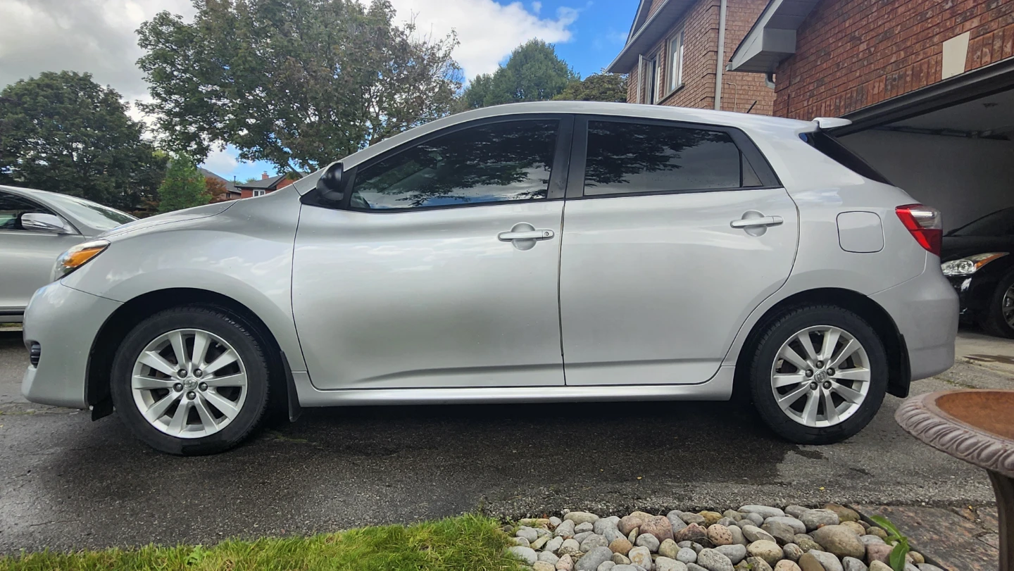 2010 Silver Toyota Matrix 4 door Wagon - photo 5