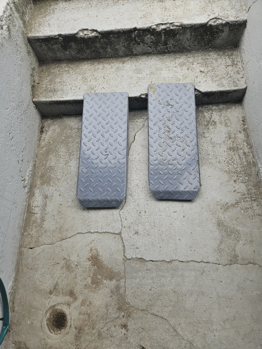 Pair of Metal Car Ramps - photo 2
