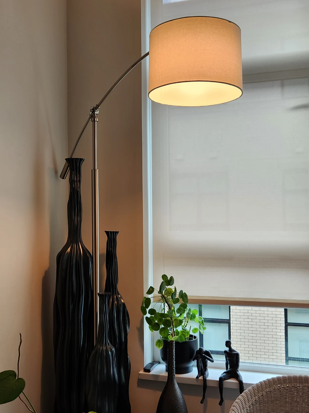 Tall Arched Lamp - photo 3