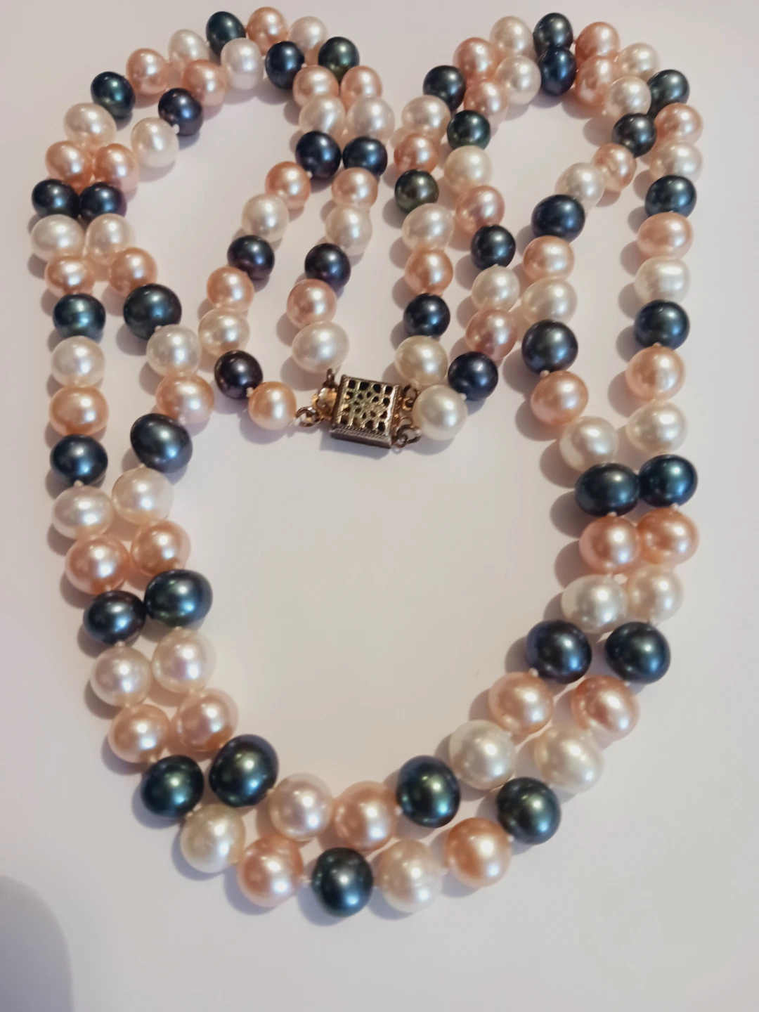 Genuine Freshwater White and Peacock Pearl Necklace - photo 4