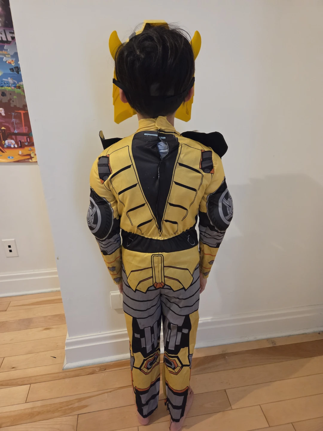Transformers Bumblebee Costume - photo 2