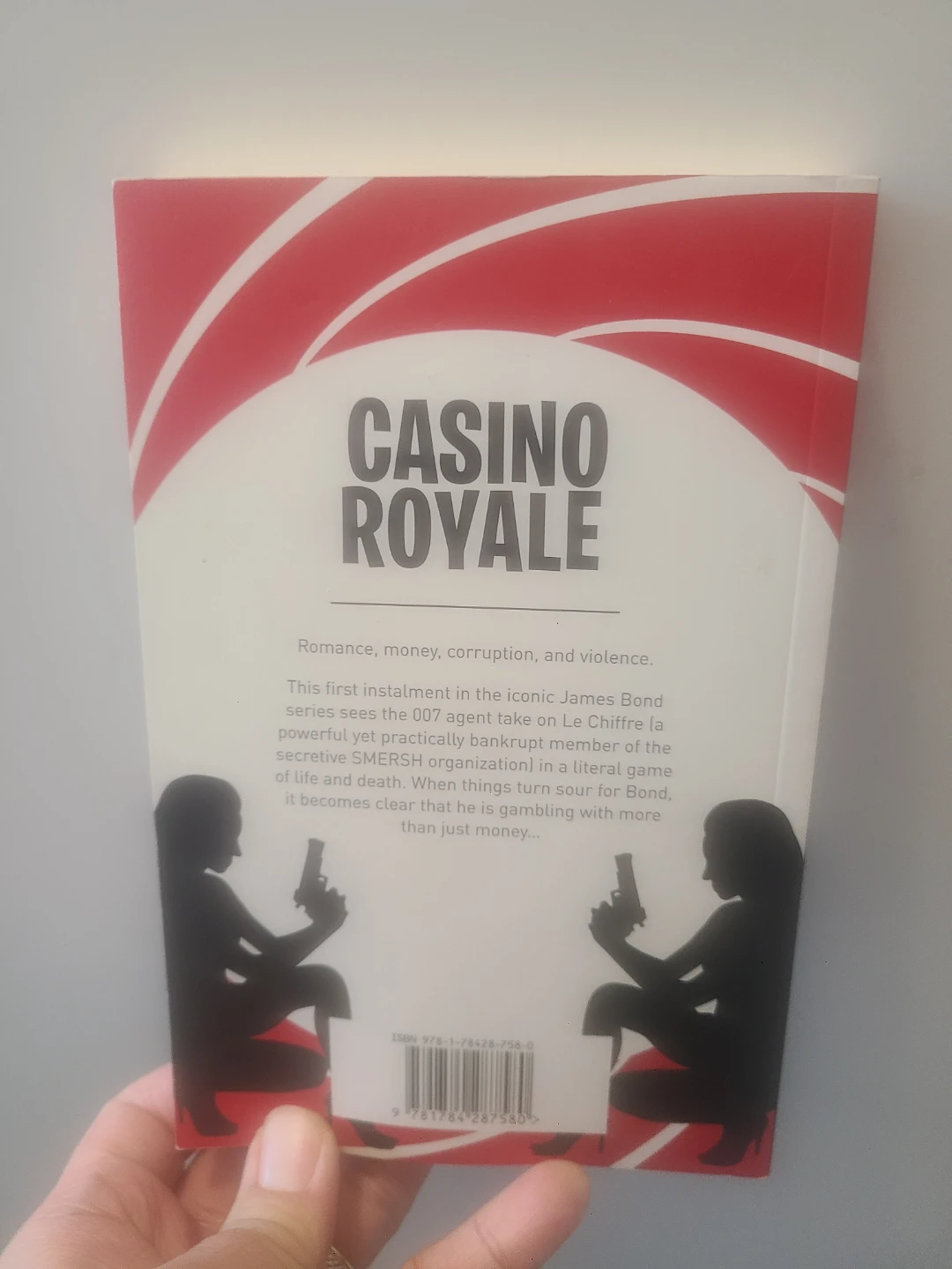 Casino Royale by Ian Fleming 🏈 - photo 2