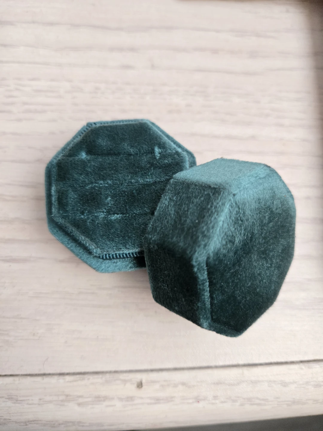 Emerald green velvet ring box - photo 2