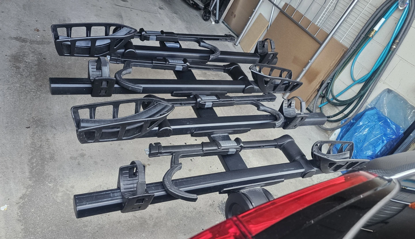 Thule xt  2Bike Hitch Carrier plus add on - photo 3