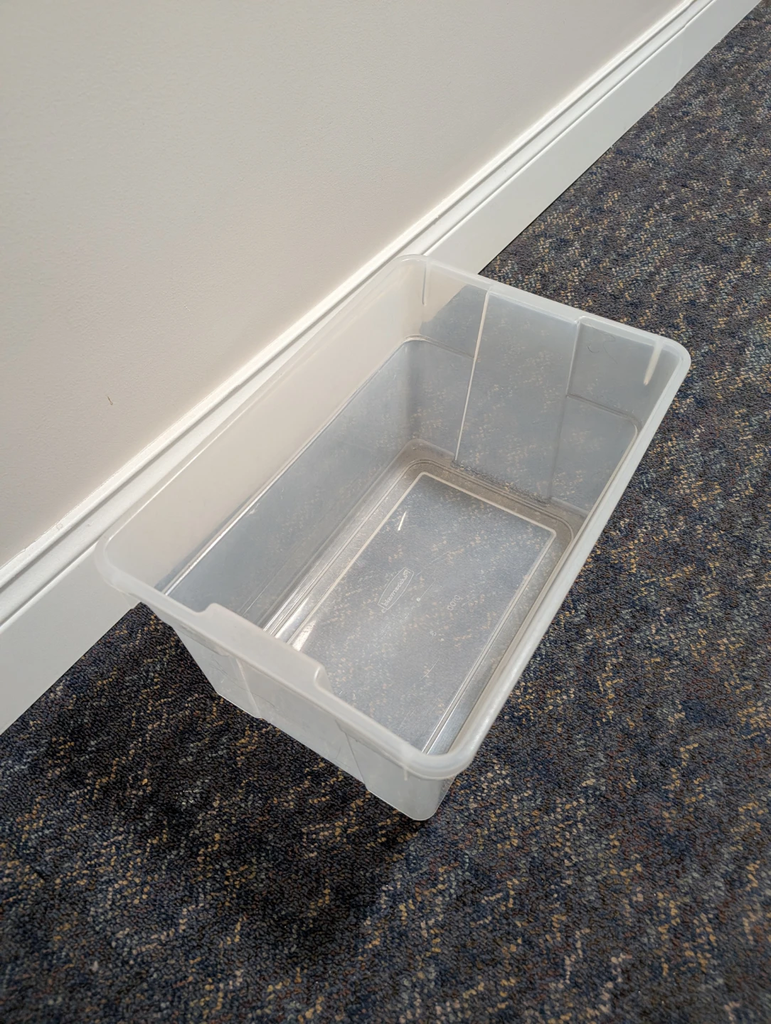 Rubbermaid Clear Transparent Storage Bin Laundry Basket