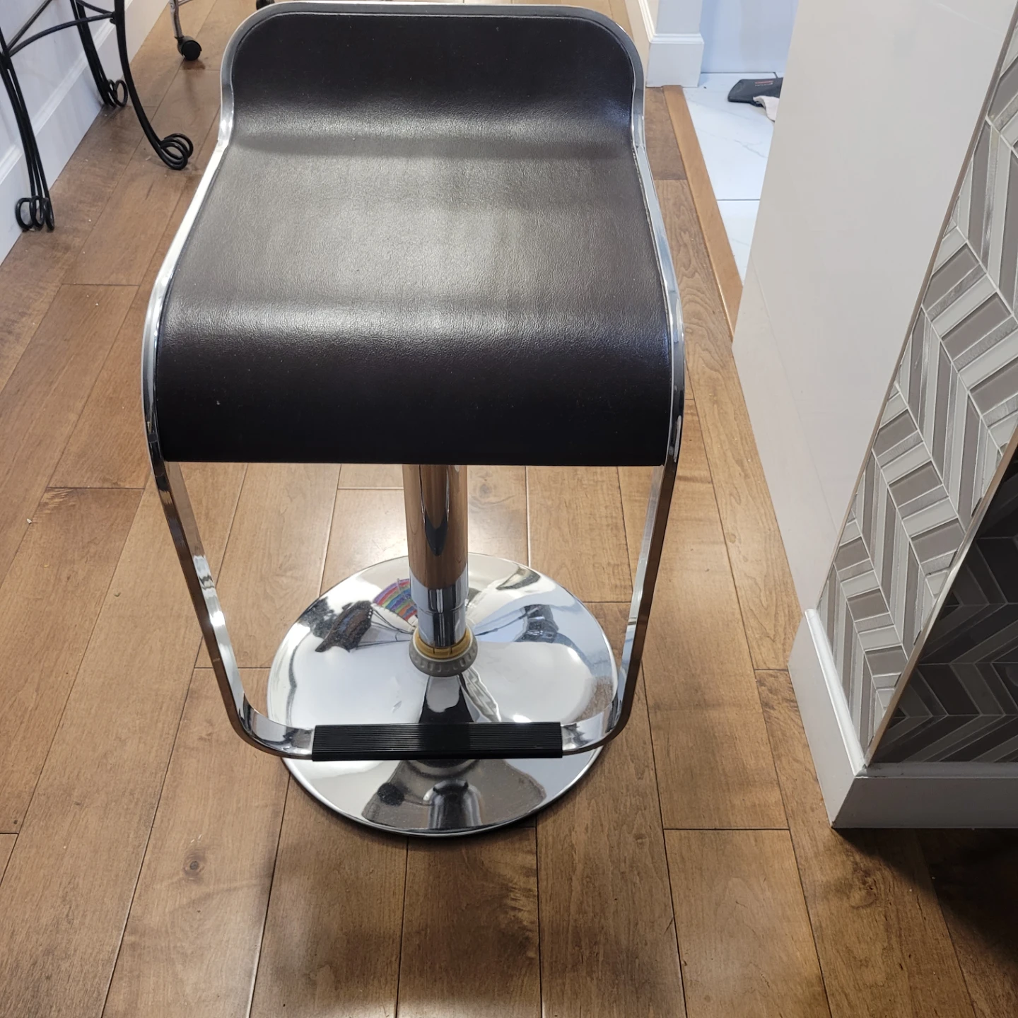 Modern Adjustable Bar Stool