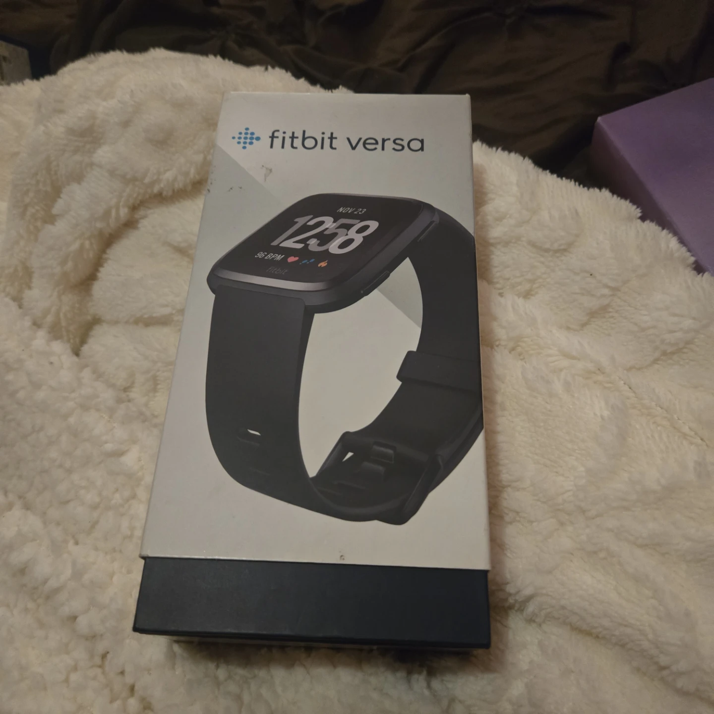Fitbit versa smart watch.new