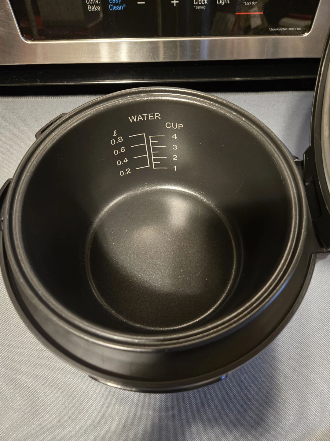 Aroma ARC-914SBD Digital Rice Cooker - photo 3