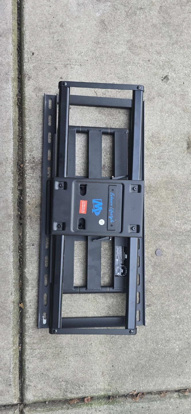 Enhance Lifestyle Articulating TV Wall Mount