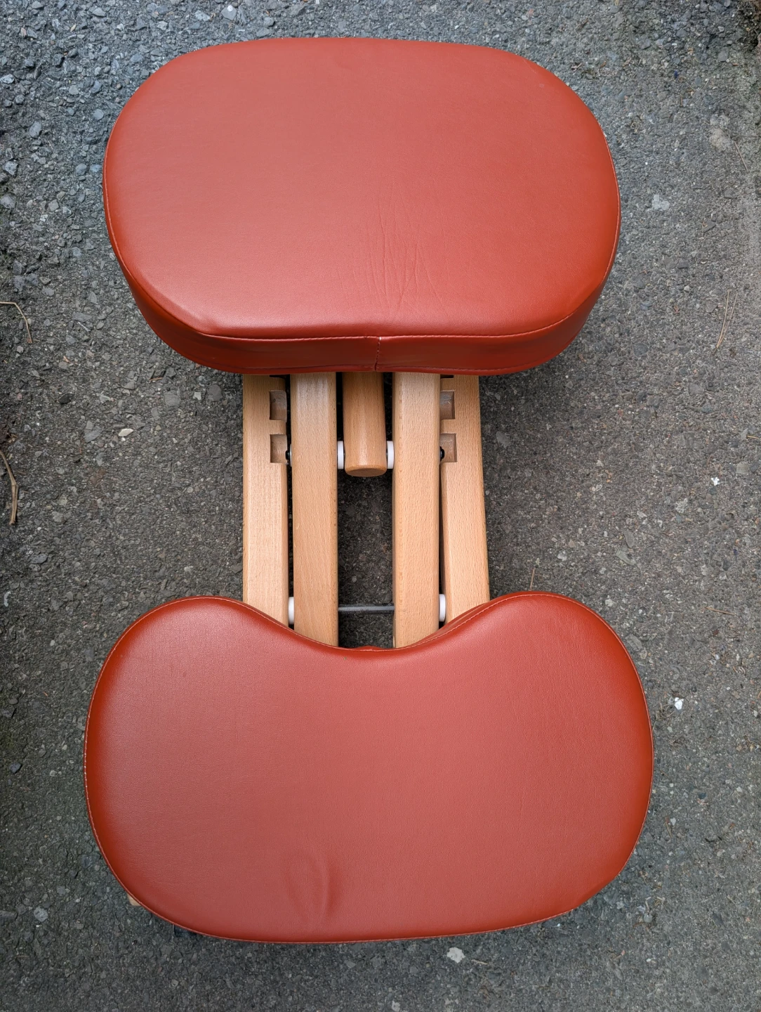 Ergonomic Kneeling Chair