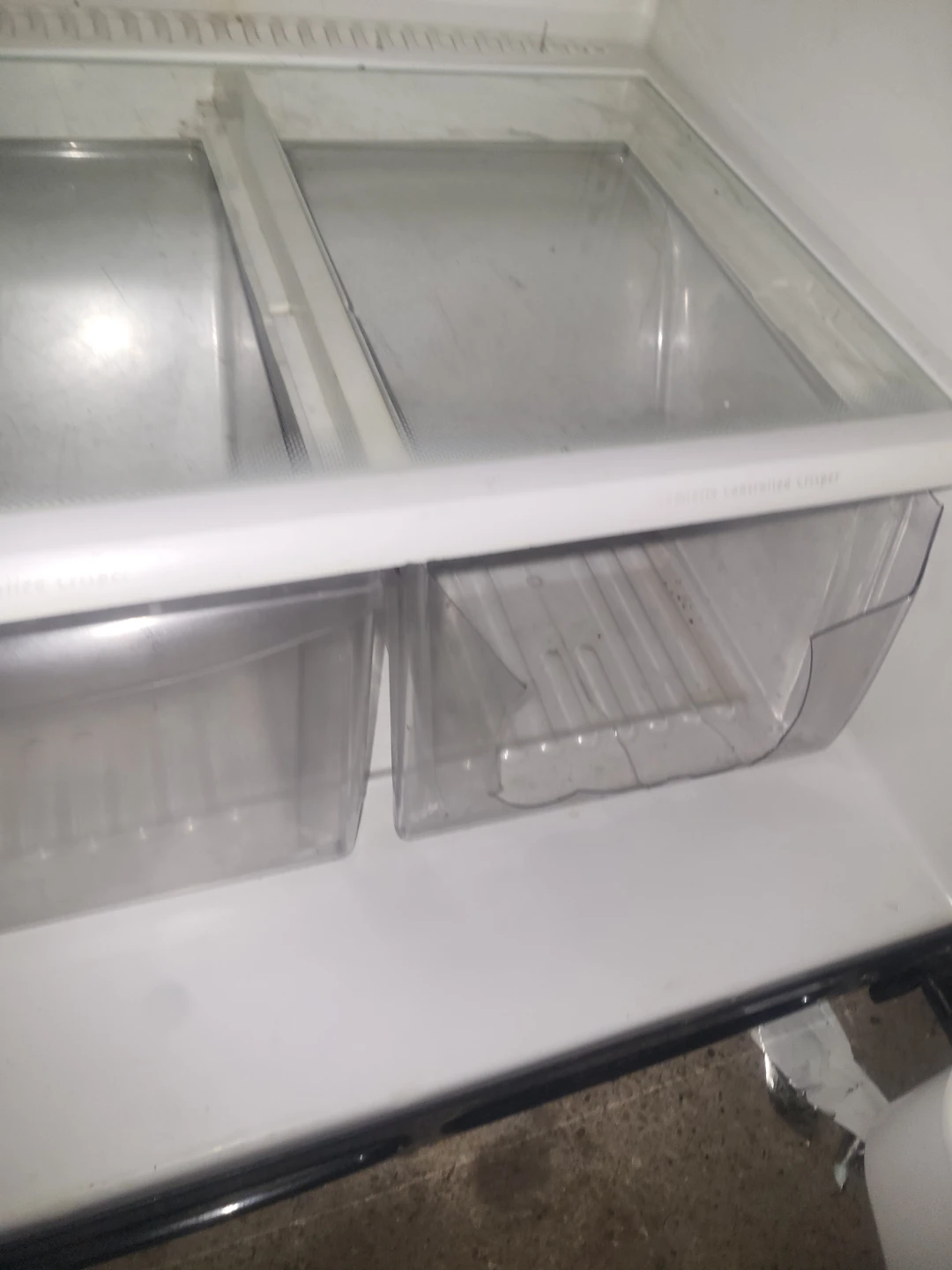 Frigidaire Black Top Mount Refrigerator - photo 2