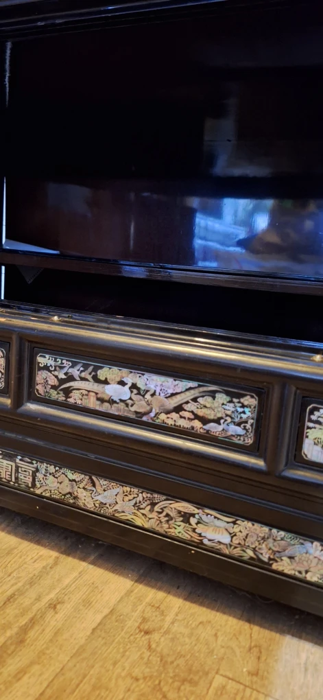 Vintage Lacquered Cabinet with Mother of Pearl Inlay - photo 5