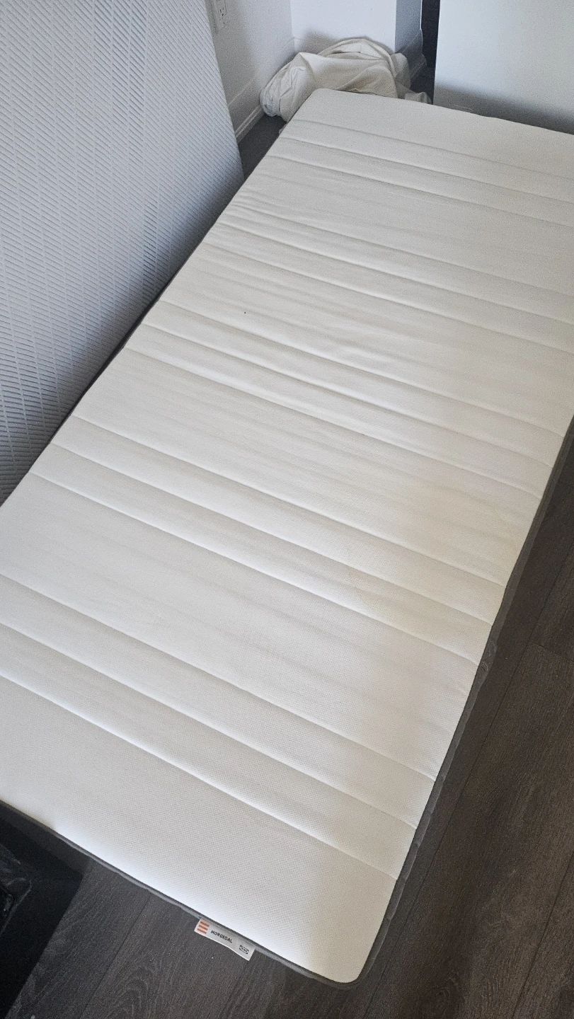 IKEA Morgedal twin mattress - photo 2