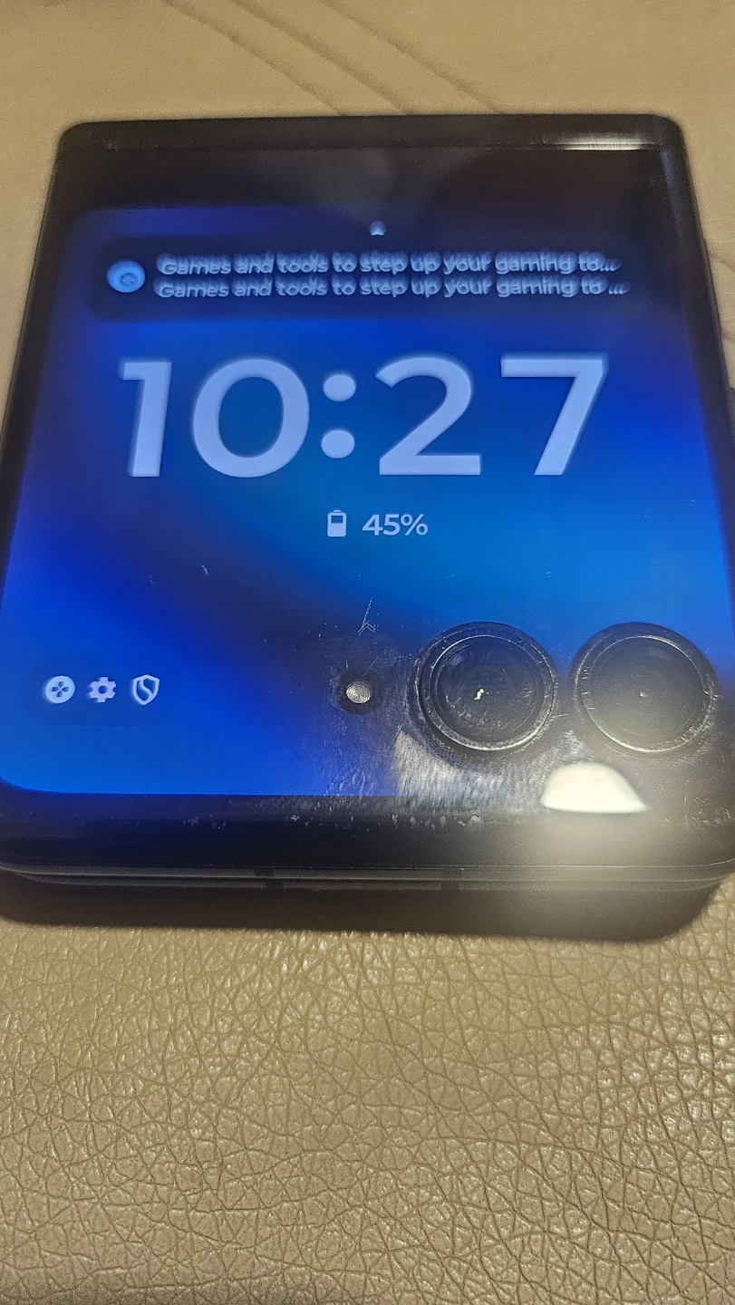 Motorola Razr Plus 2023 - photo 4