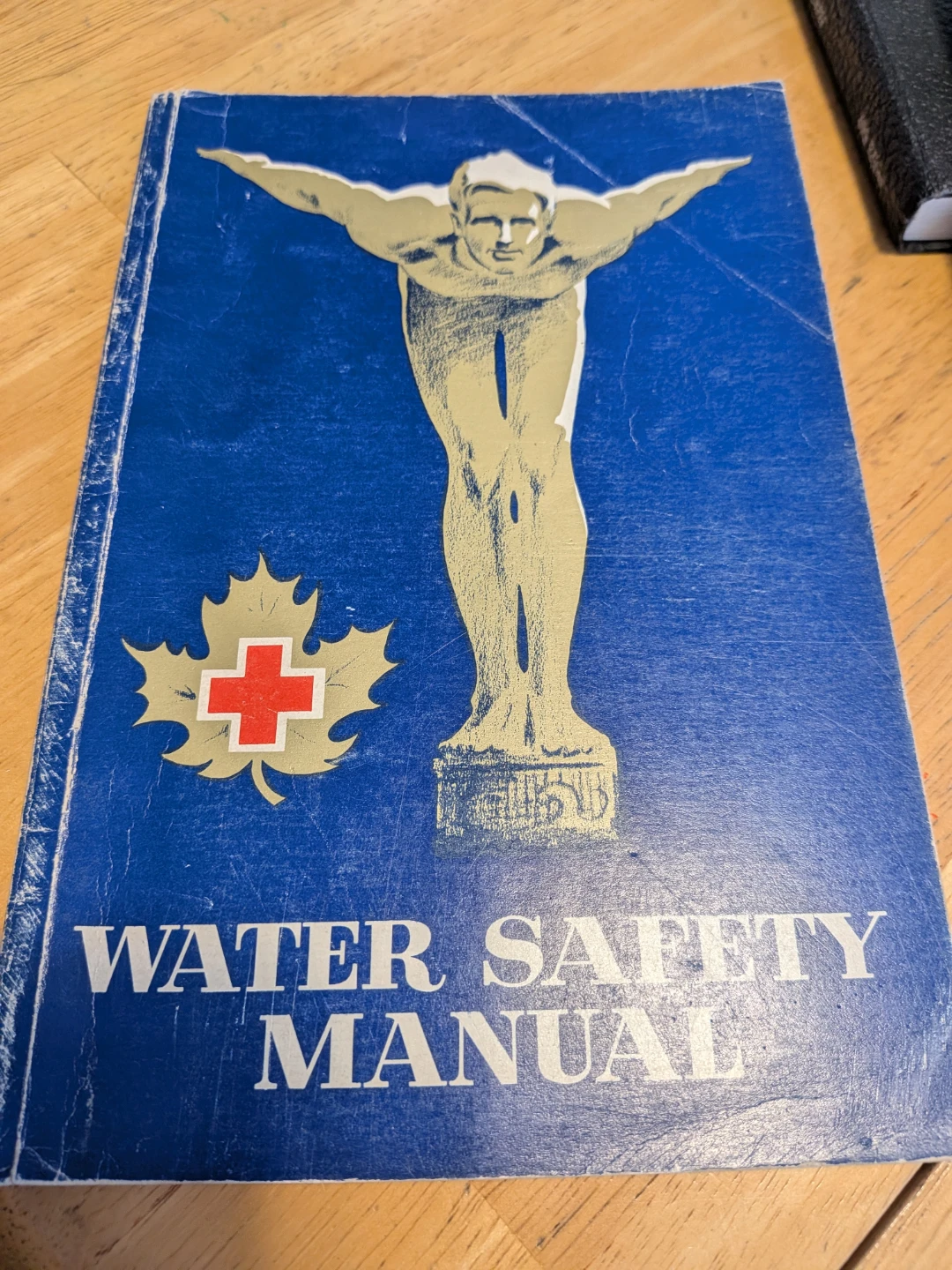 Collection of vintage first aid and nursing manuals 🏈 - photo 2