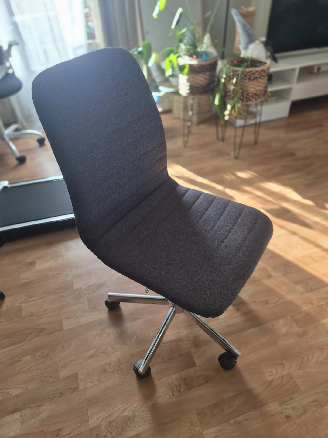 Dark Grey Swivel Office Chair - photo 3