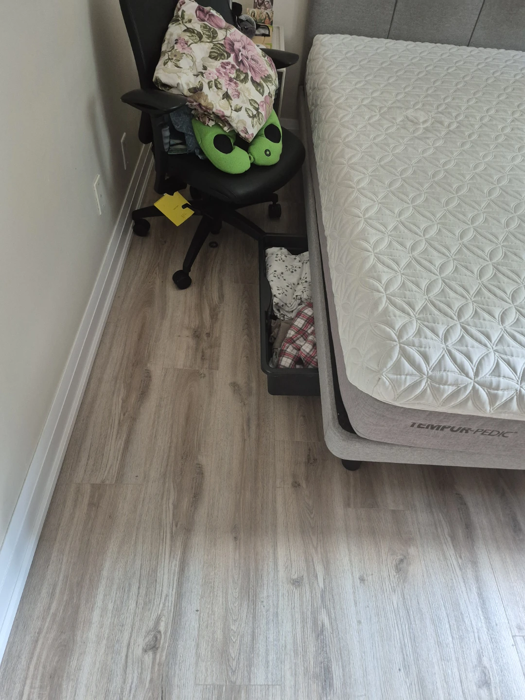 Tempur-Pedic Mattress - photo 2