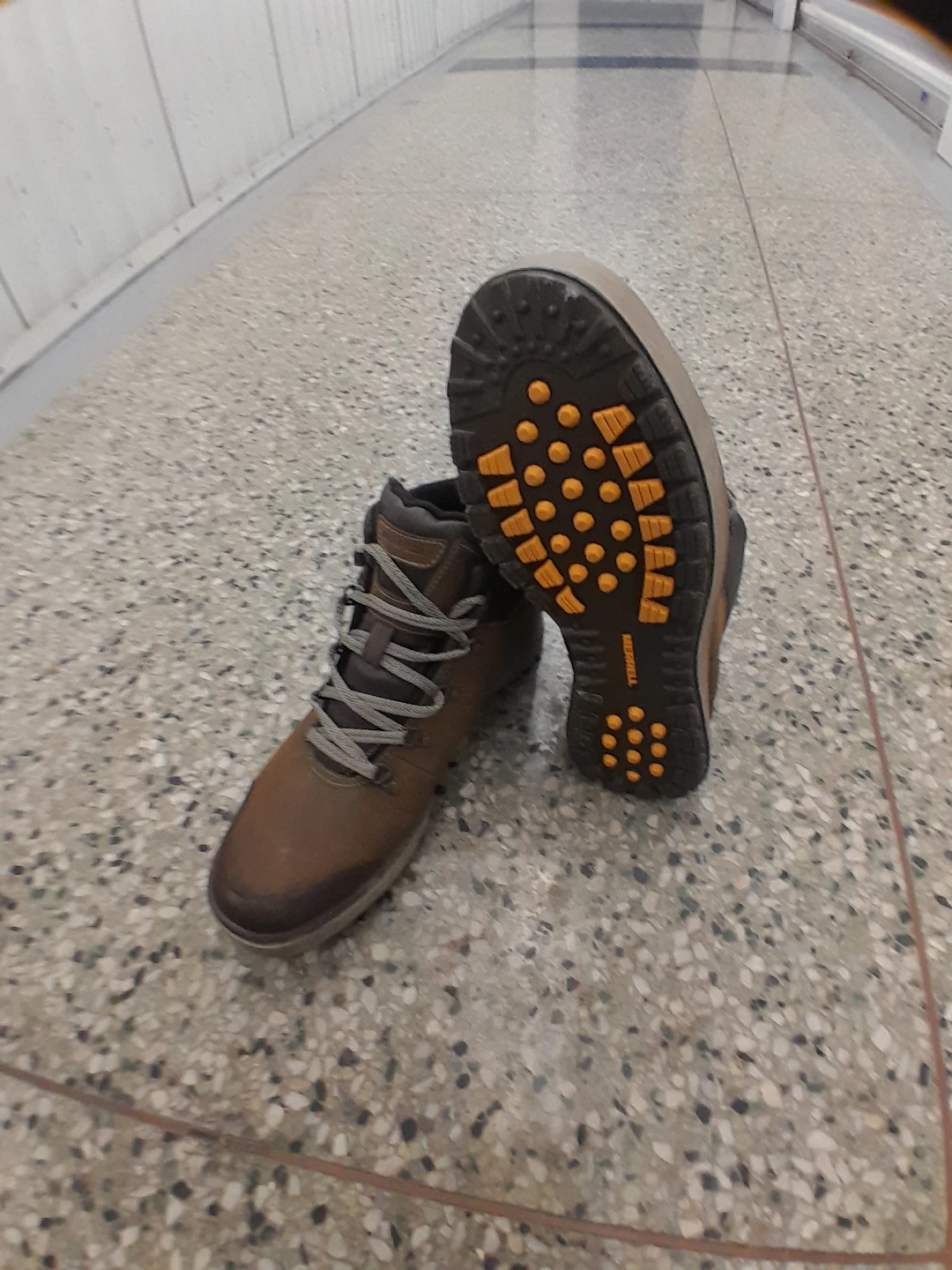 Merrell Brown Hiking Boots Men's Size 12 - photo 4