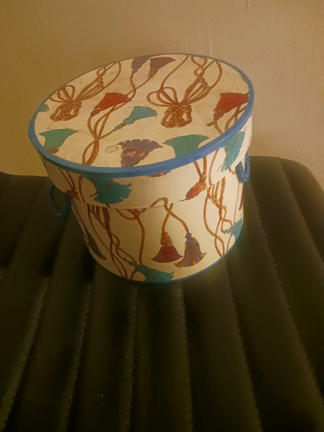 🏈 Vintage Round Tassel Print Storage Box - photo 2