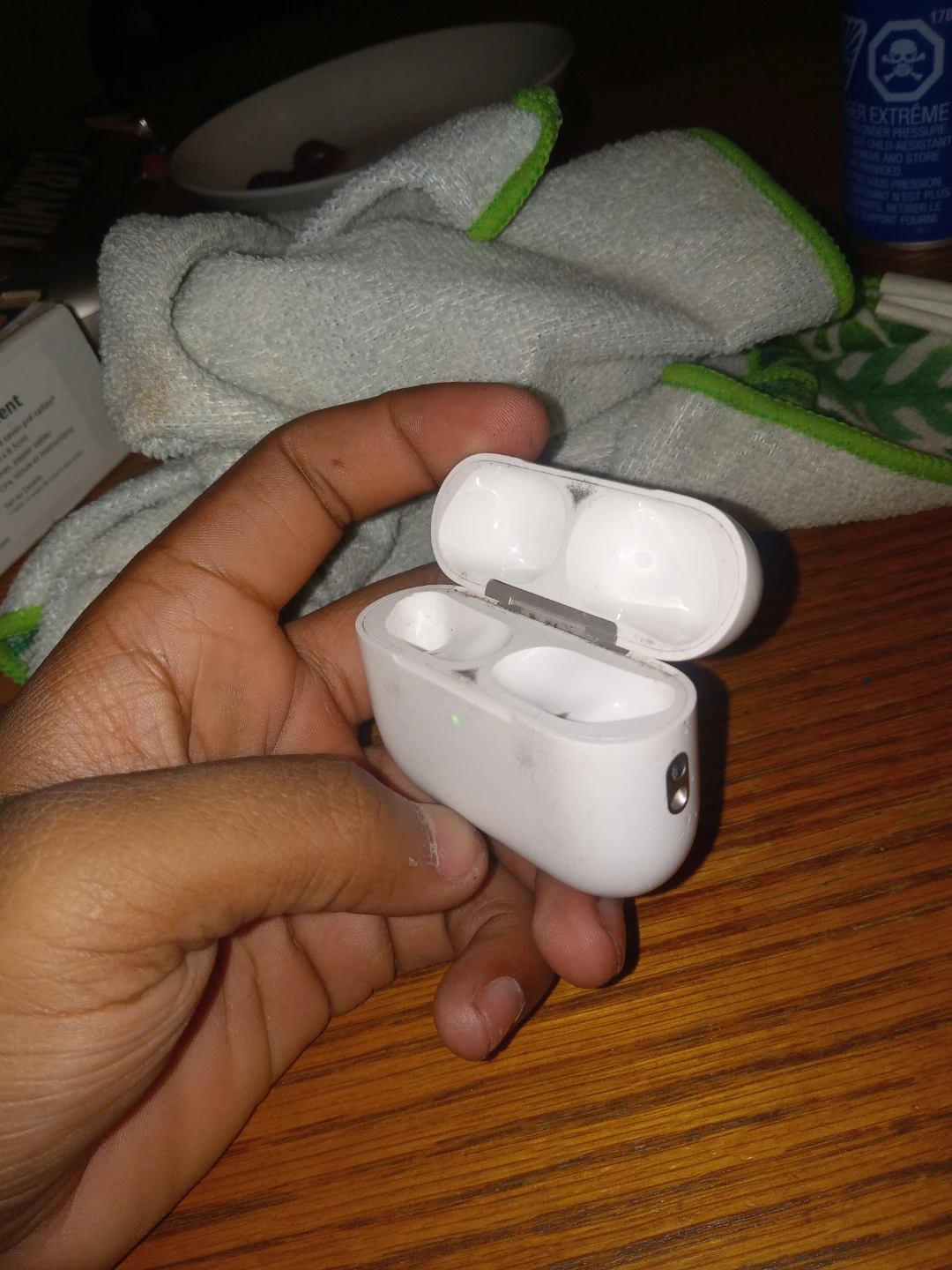Apple AirPods case only - photo 2