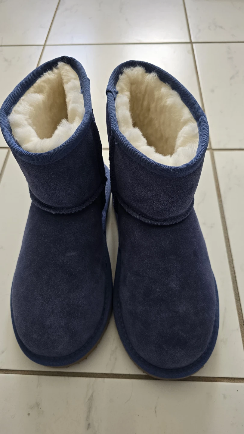 Blue Suede Sheepskin Boots Size 9