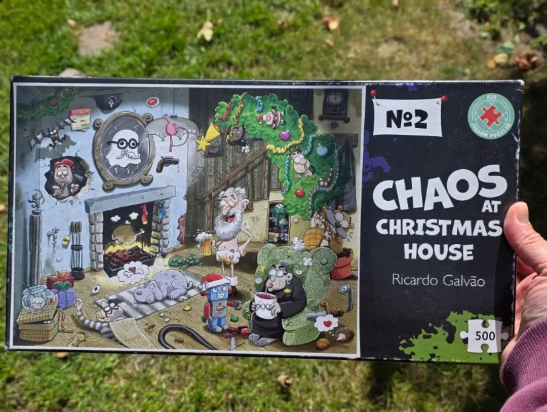 Chaos at Christmas House Jigsaw Puzzle 500 Pieces