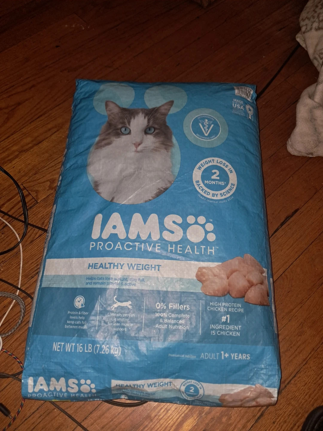 Iams Proactive Health Healthy Weight Cat Food 16 lb