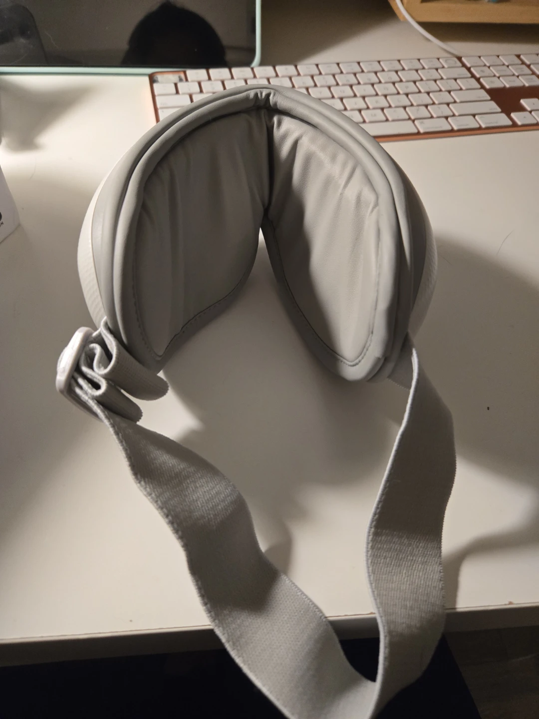 Eye Massage Device - photo 3