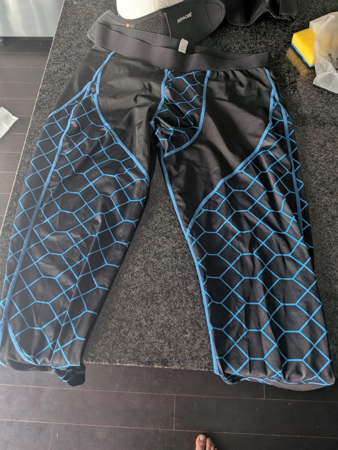 Mens Compression Set and Brace - photo 4