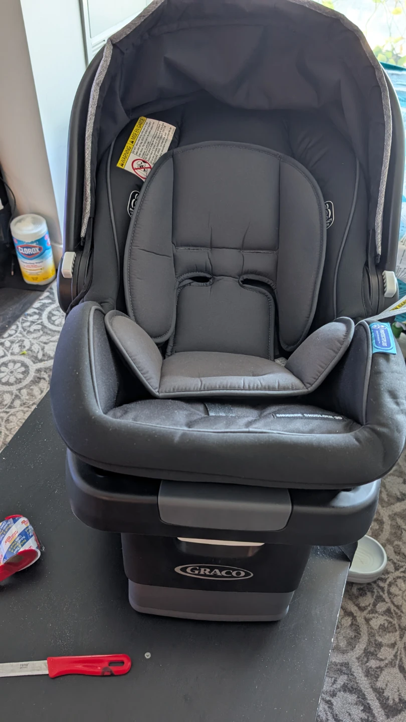 Graco SnugRide SnugLock 35 Infant Car Seat - photo 2