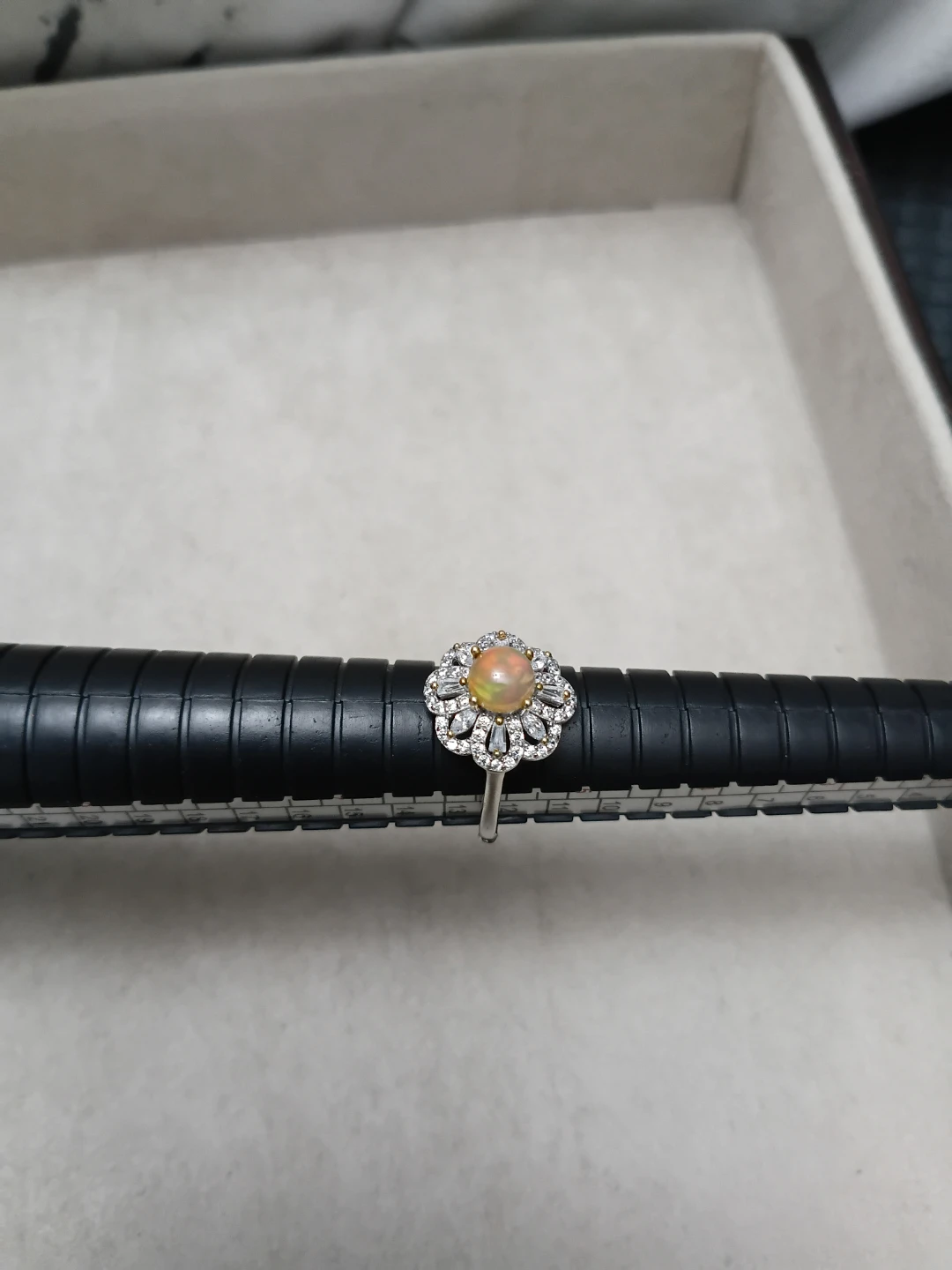 S925 Sterling Silver Floral Ring with Opal and Stones