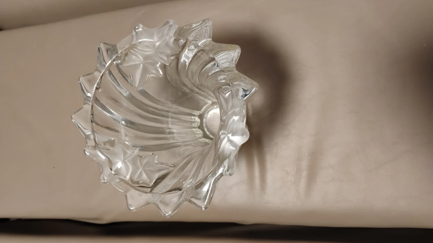 Clear Glass Floral Vase - photo 4