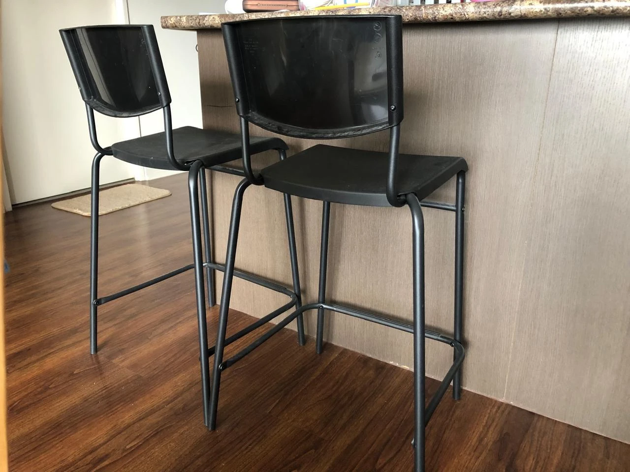 Bar counter table