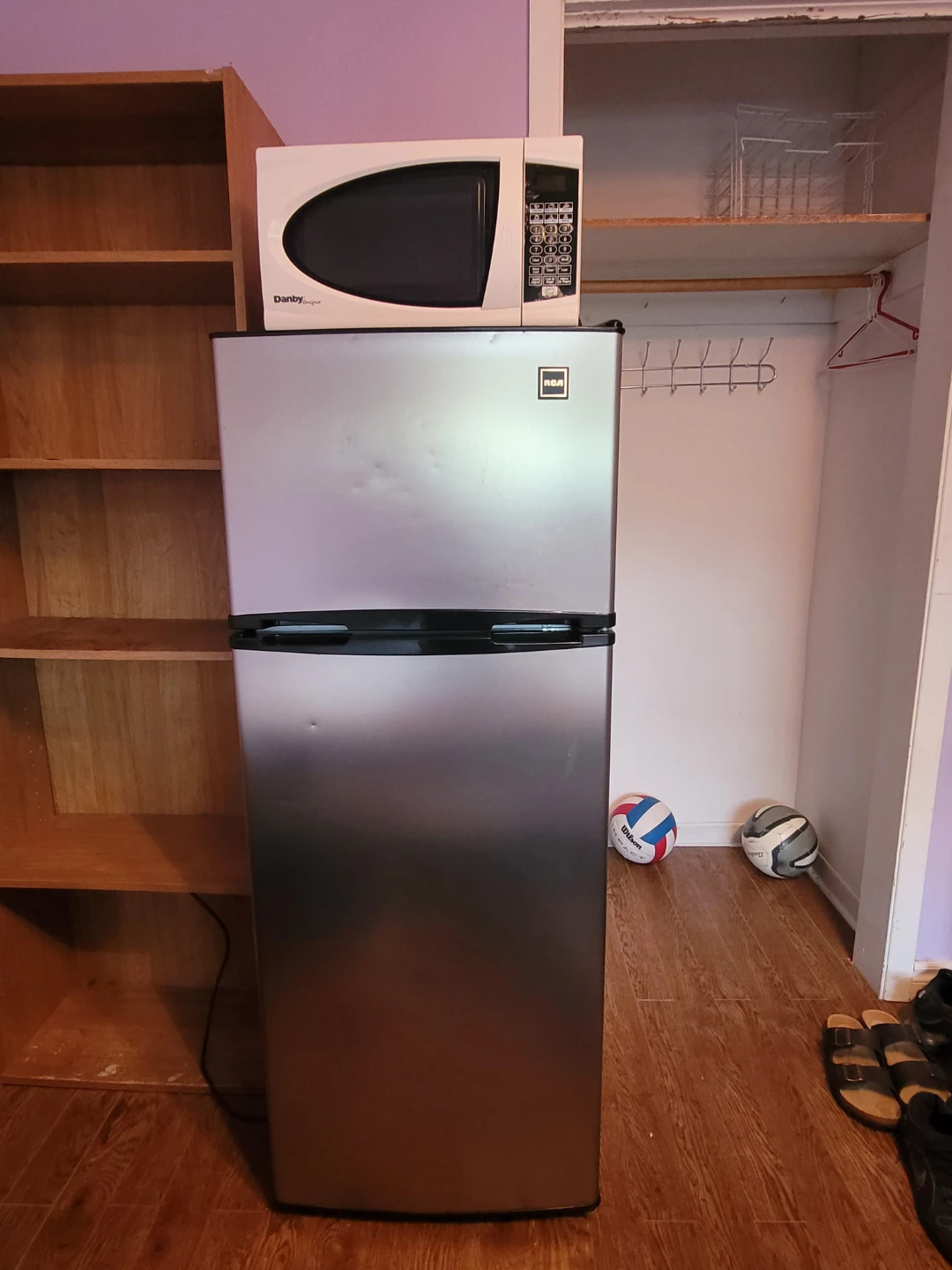 Fridge and Microwave