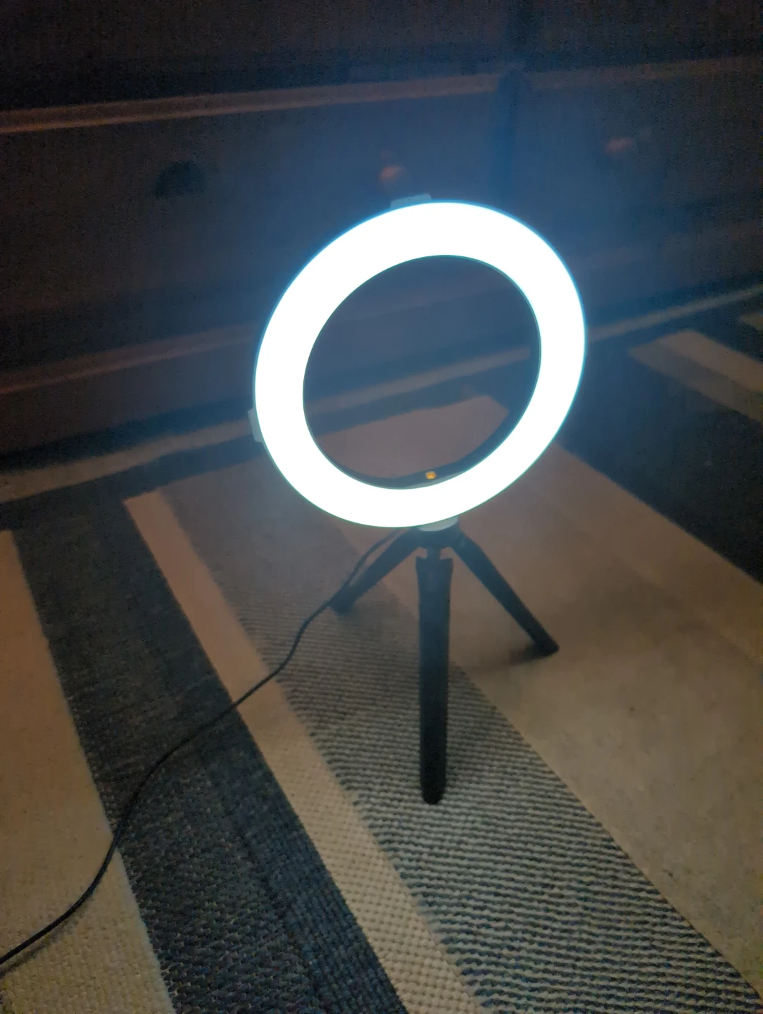 On Air LED Ring Light with Tripod Stand - photo 2