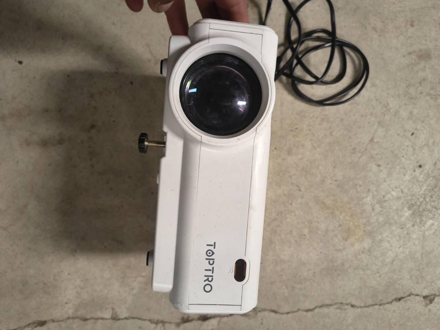 TOPTRO TR21 LED Projector - photo 2