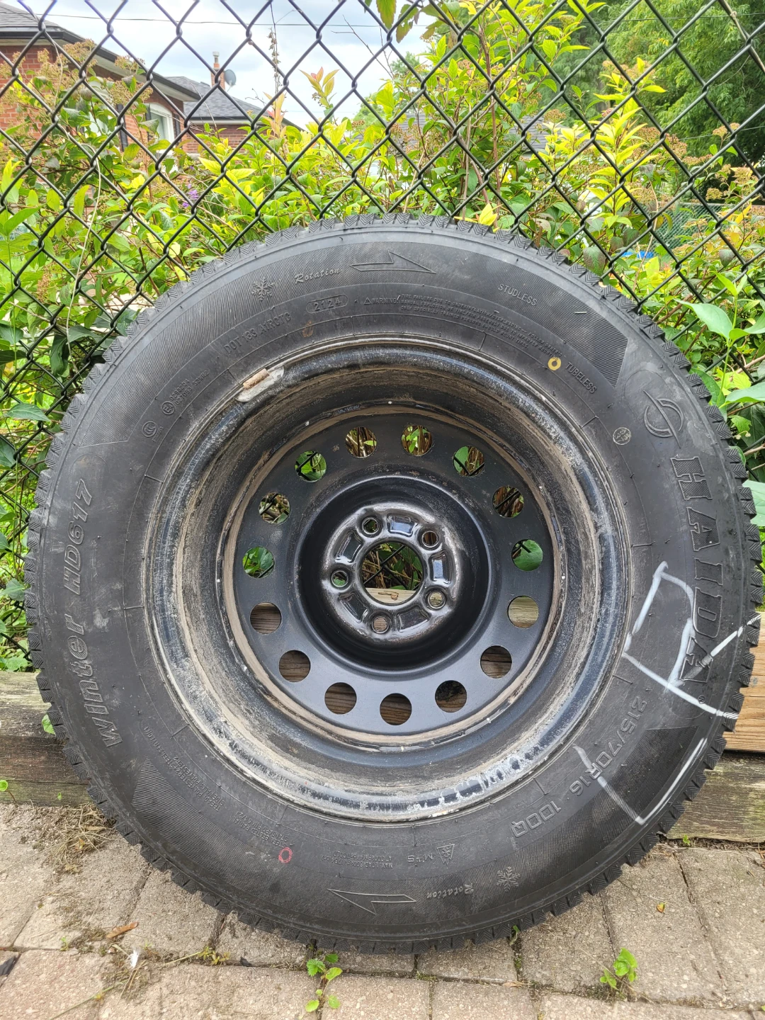 Set of 4 Haida Winter HD617 Tire on Rim 215/70R16 - photo 5