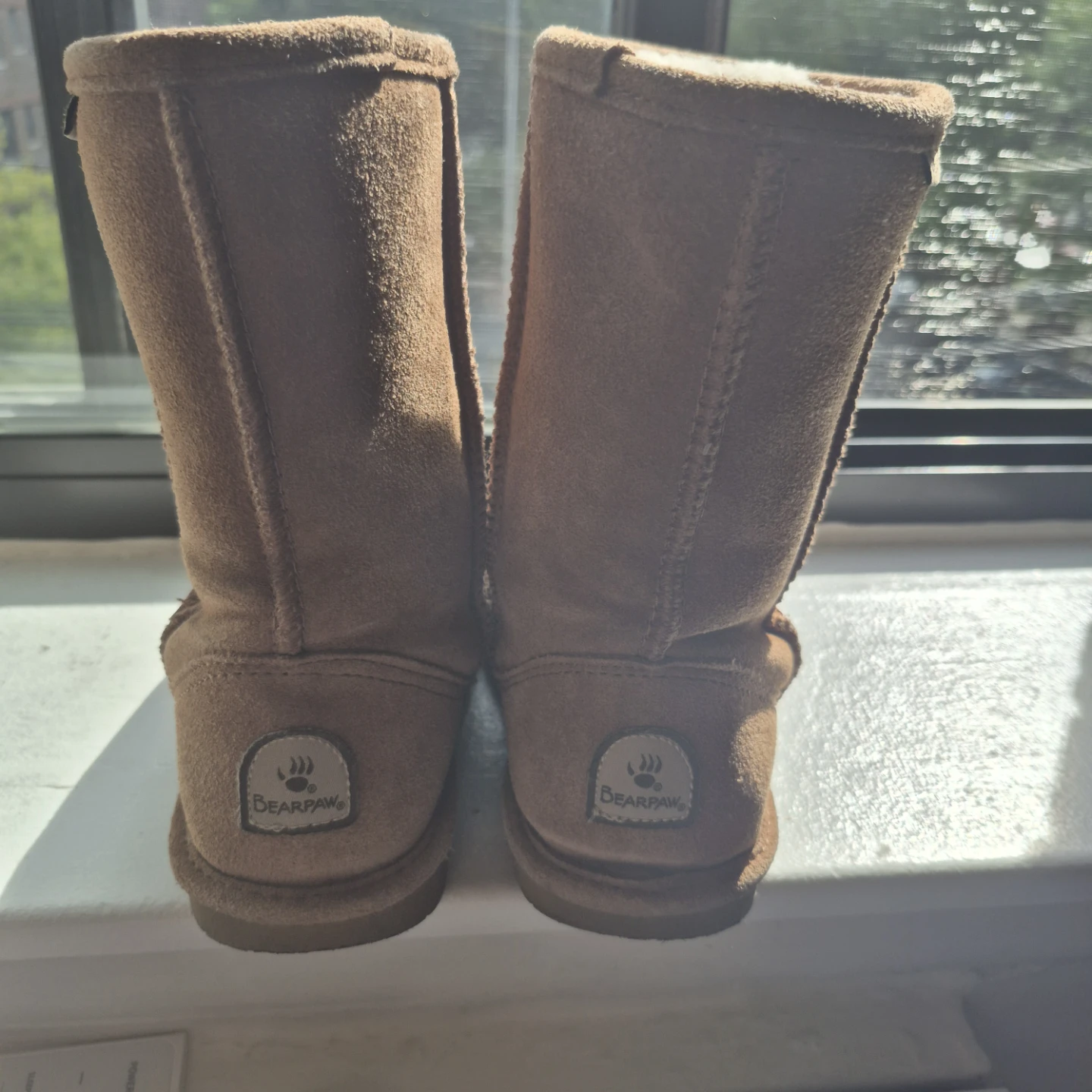 Bearpaw Tan Suede Boots Size 6 - photo 3