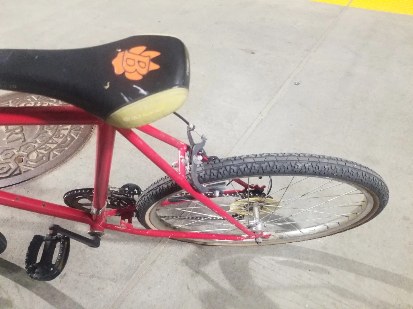 Red Shimano Mountain Bike obo