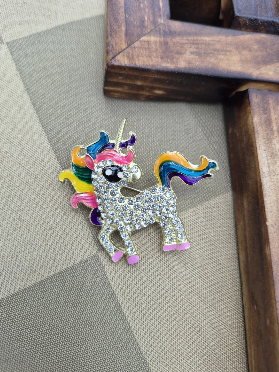 Beautiful 1 1/2"  Unicorn Fashion Brooch Brand - photo 4