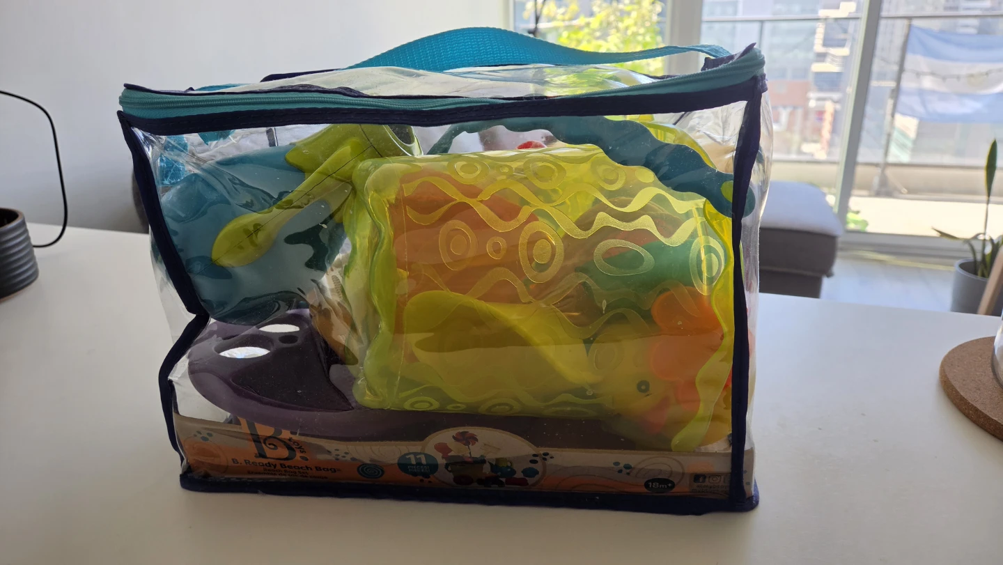 B. Toys B. Ready Beach Bag Set