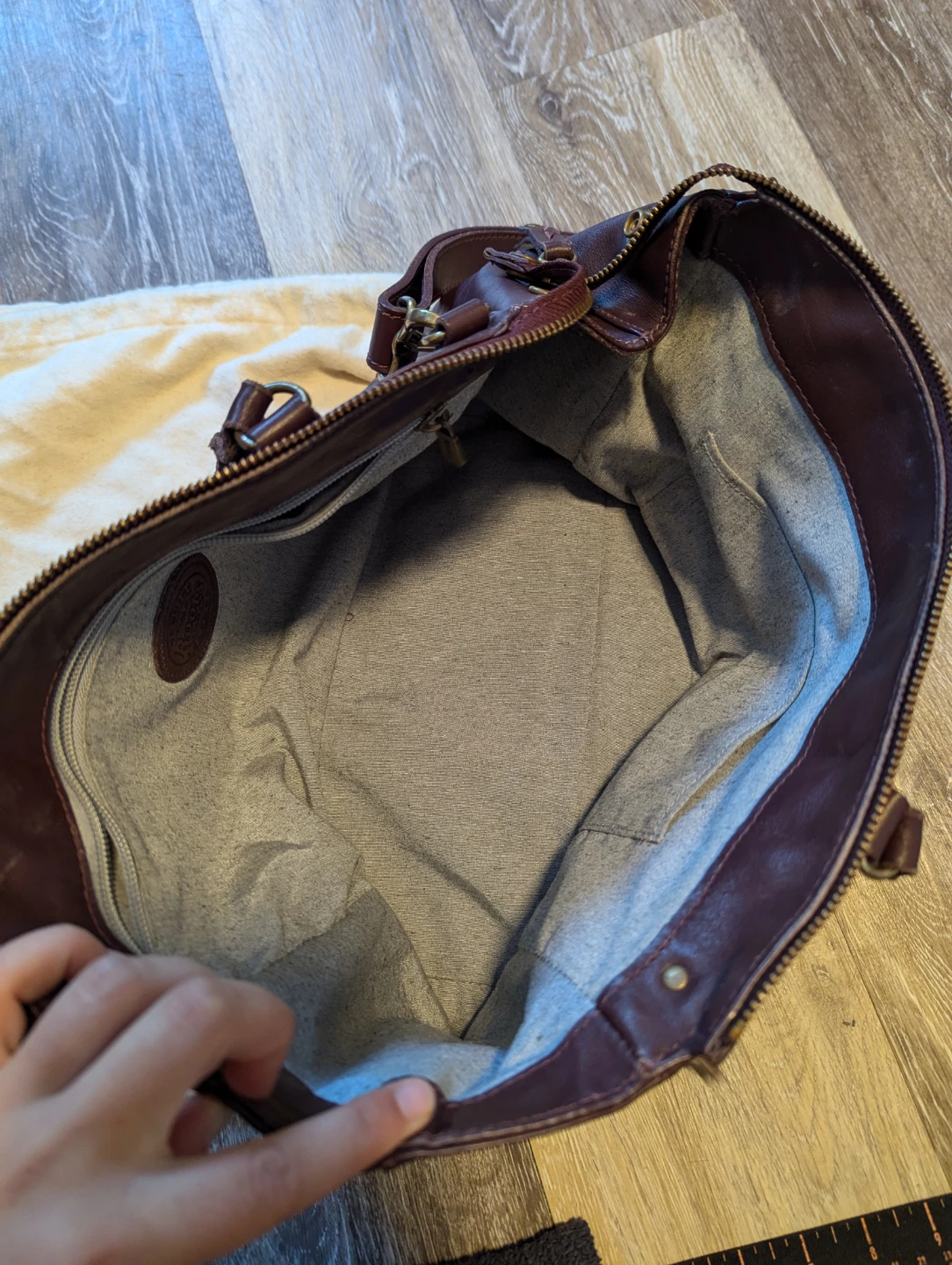Roots Leather Grace Crossbody Shoulder Bag - photo 4