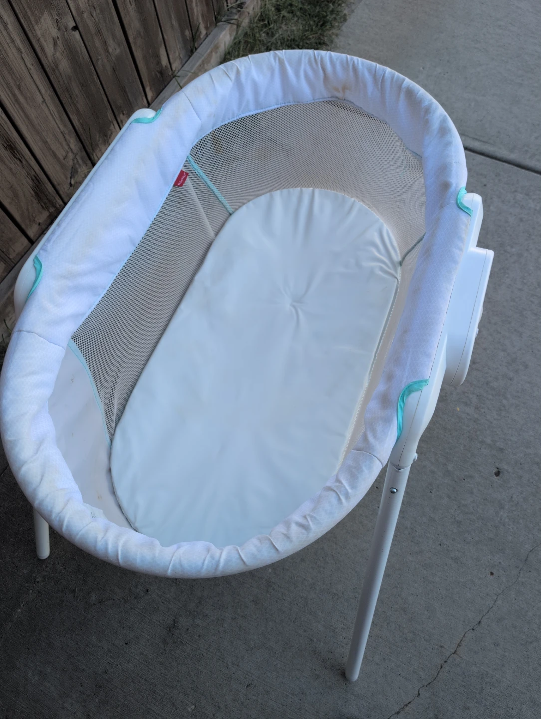 Fisher-Price Baby Bassinet - photo 3