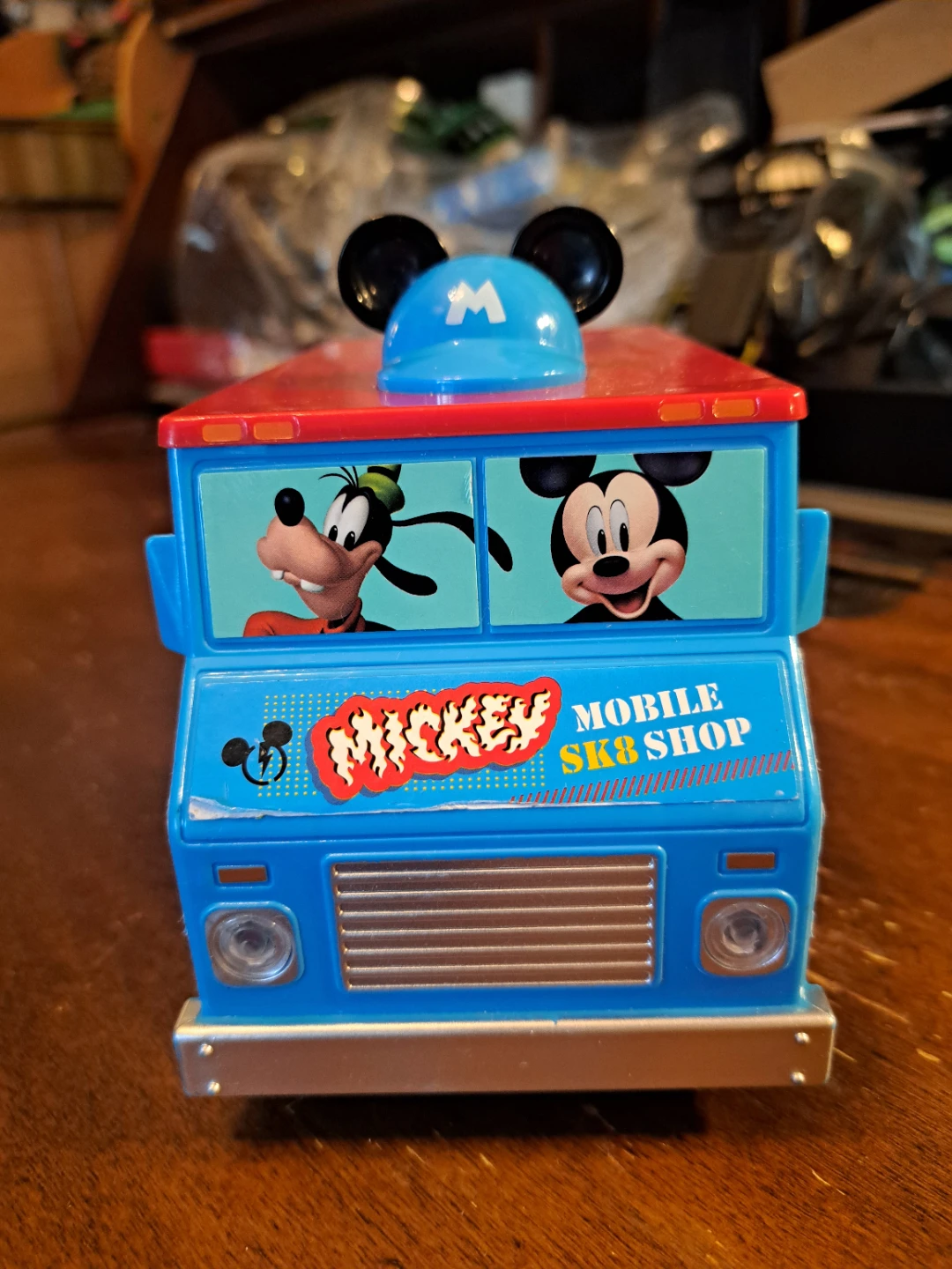 Mickey Mouse Mobile Sk8 Shop Toy Van - photo 3