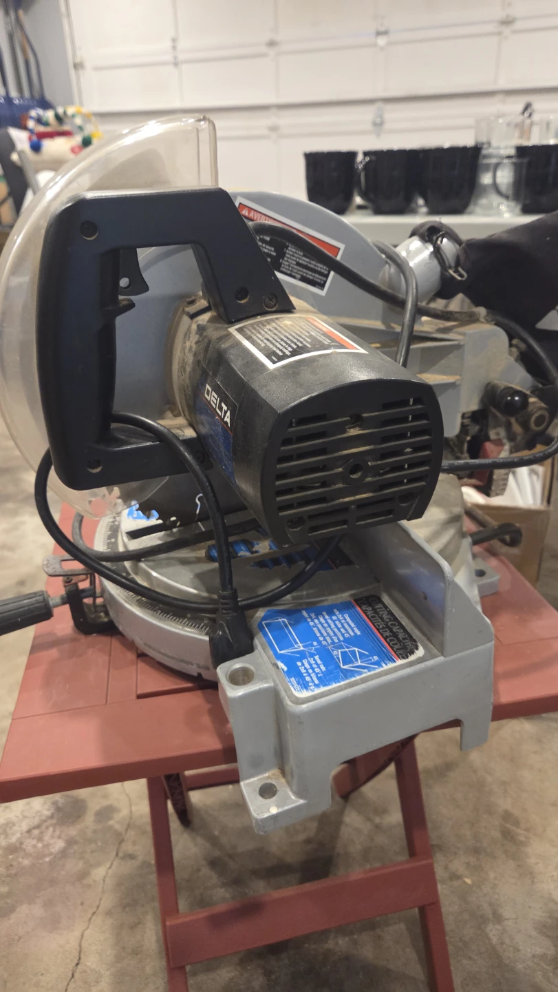 Delta 10-inch Compound Power Miter Saw - photo 3
