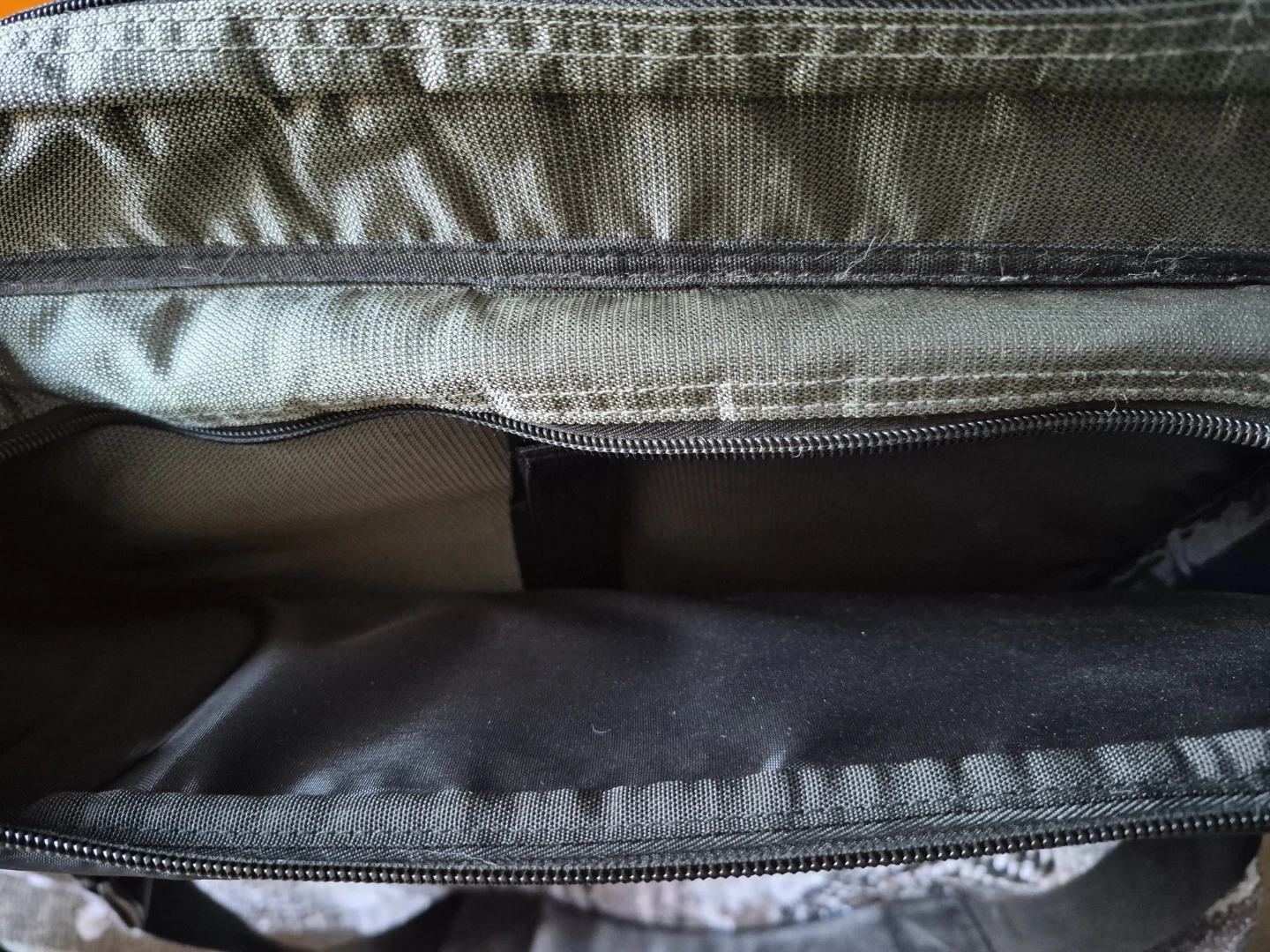 Multi-Compartment  laptop Messenger Bag - photo 4
