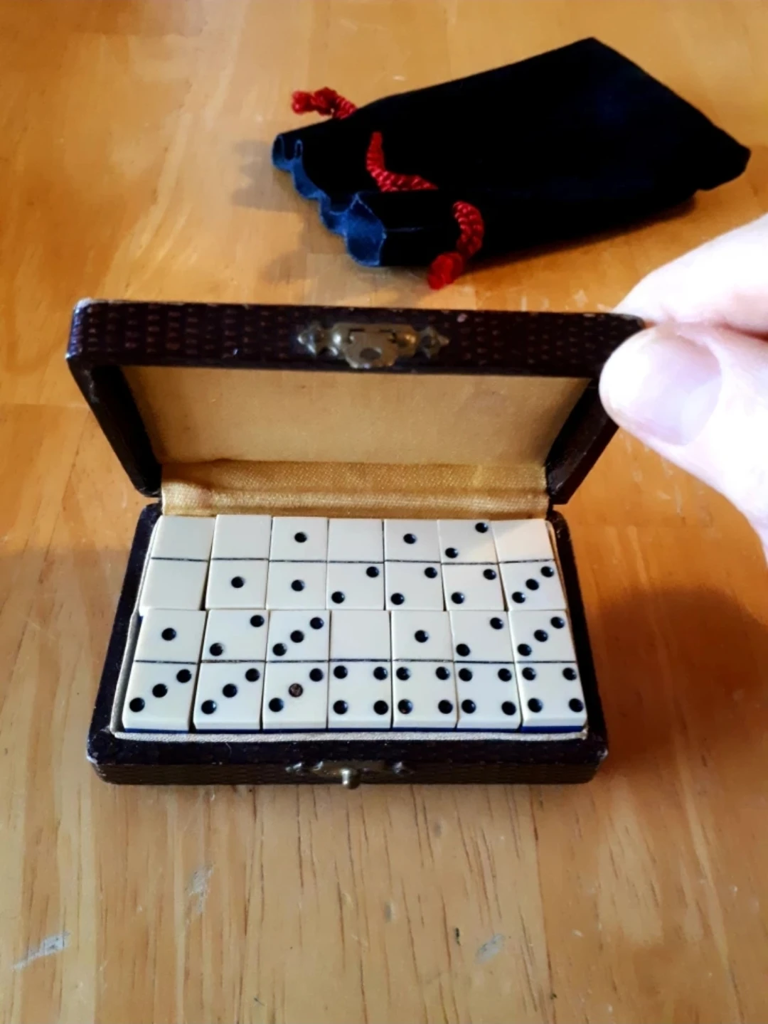 Antique Miniature Dominoes: Full Set in Box - photo 2