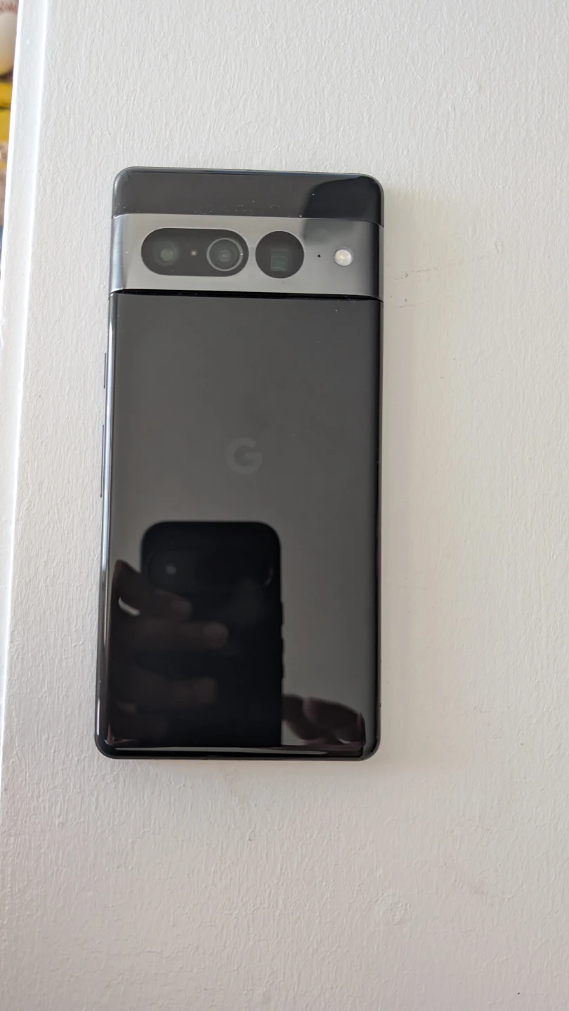 Google Pixel 7 Pro 256GB Black + Free Case