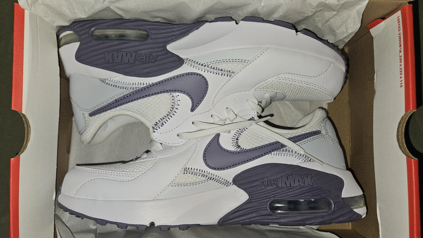 Women's Nike sneakers - photo 2